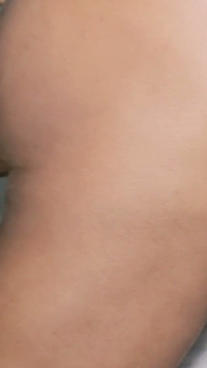 Primul video al unui model indian frumos devine o puicuță fierbinte cu o erecție clară | Clip 1