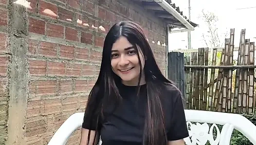 Tüm çarşafı 4k'da sırılsıklam edene kadar kendime dokundum