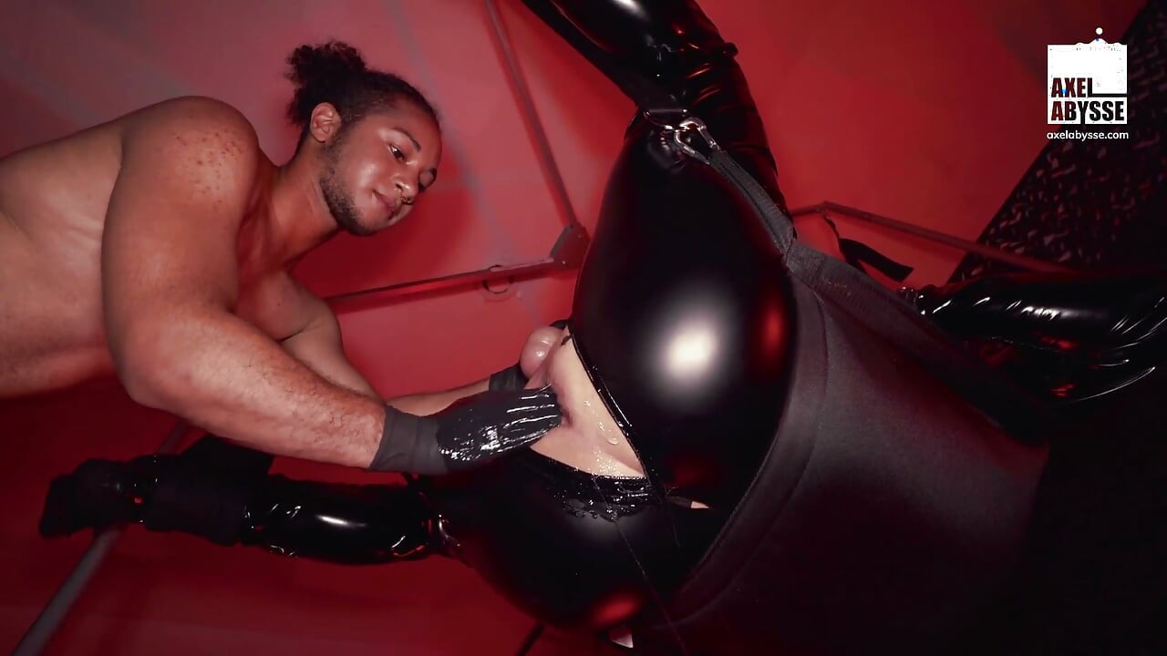Axel Abysse Is Bound While Dominant Glitx Destroys His Prolapsed Ass