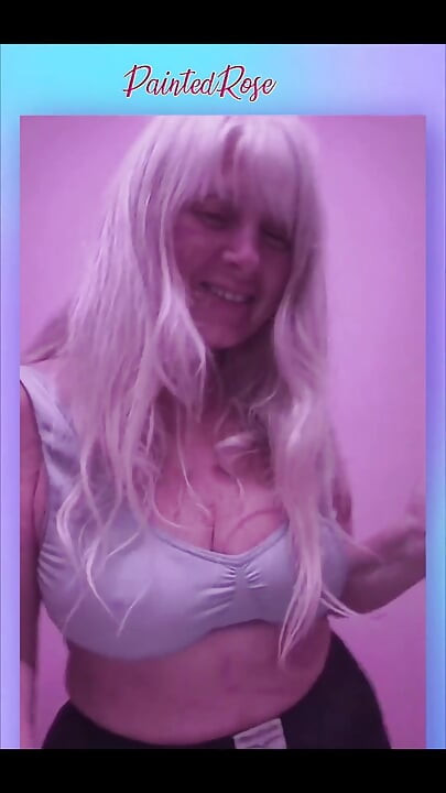 Scopata e danza: perché è venerdì!