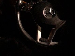 Pumas dando boquete em Mercedes Benz