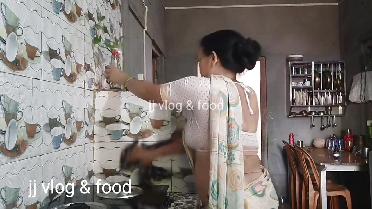DESI BHABHI FUCKED HARD BY HER LOVER (BANGLA DIRTY AUDIO )