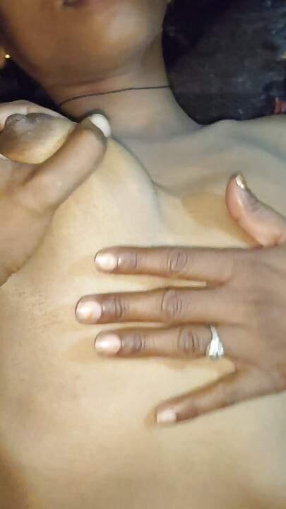 Dost ki biwi ke sath raat mein bharpur sex land muh me liya