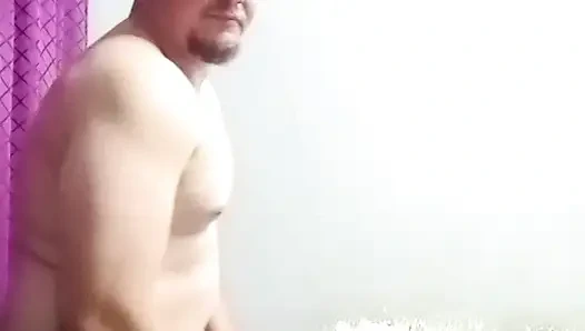 Siswi nakal kulit hitam 18 tahun nyepong kontol sempurna ayah tirinya