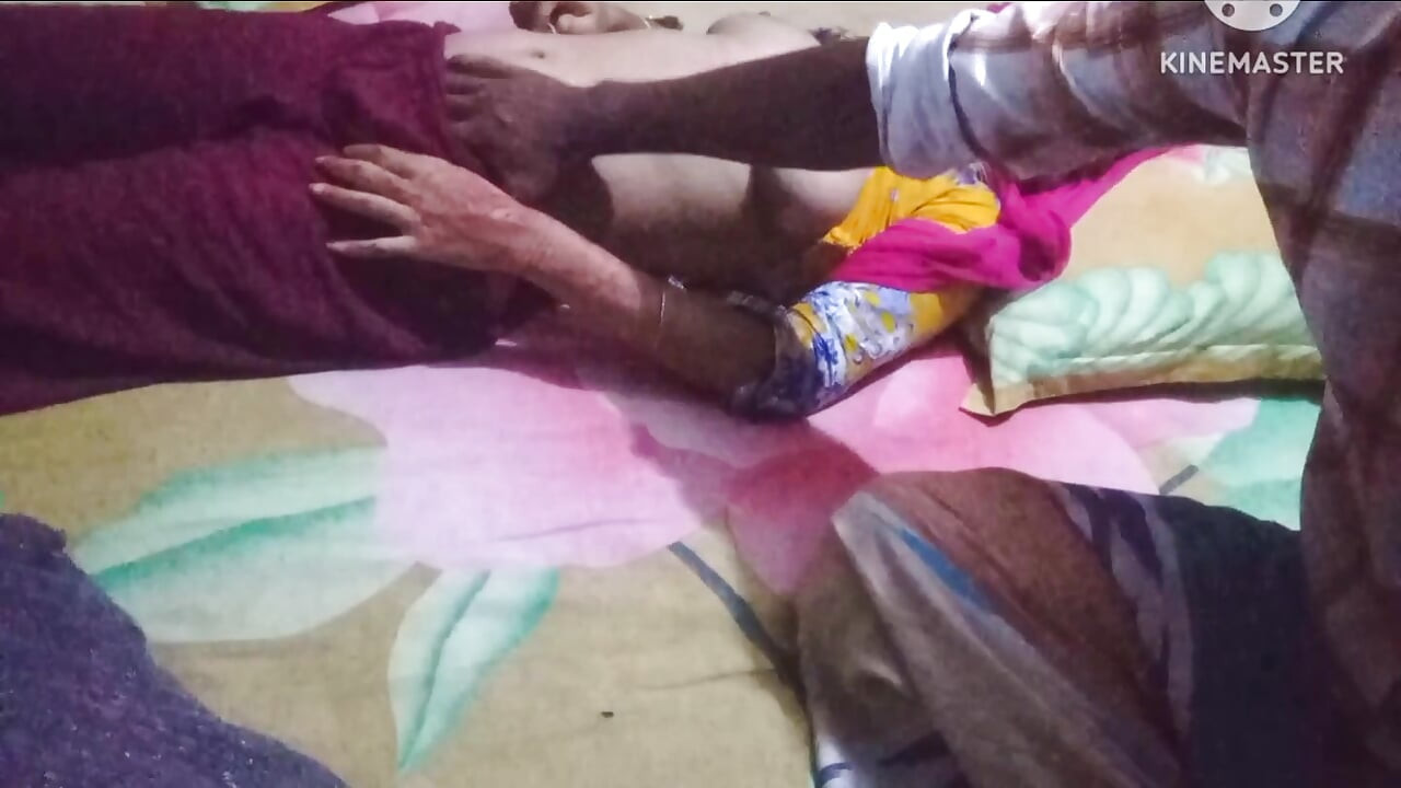Bangladeshi stepsister give me massage. me give a massage his bobs