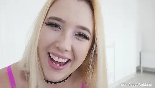 Hardcore Sex for a Cute Blondie