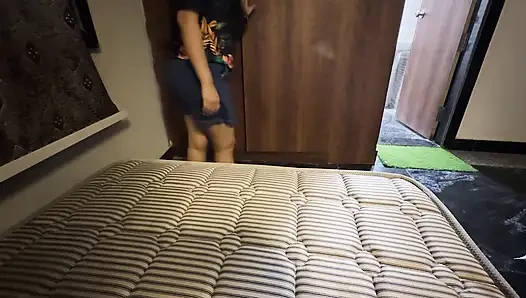 Blinkit Delivery Wale Ko Paise Ki Jagah Apni Chut Di Customer Ne