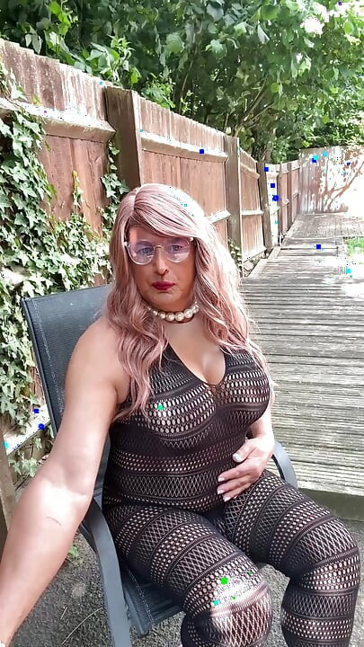 Sexy Crossdresser kellycd2022 in sexy black catsuit and heels