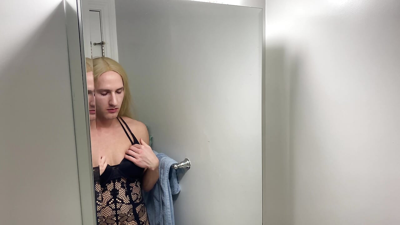 Full Male to Female Crossdressing Transformation