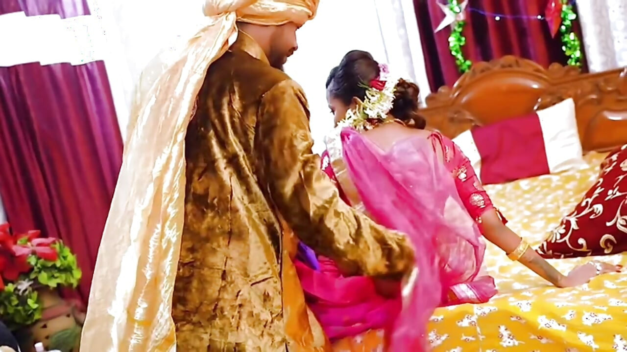 Malik ne muze kutta bna kar khub choda jabbardasti hard-core sex