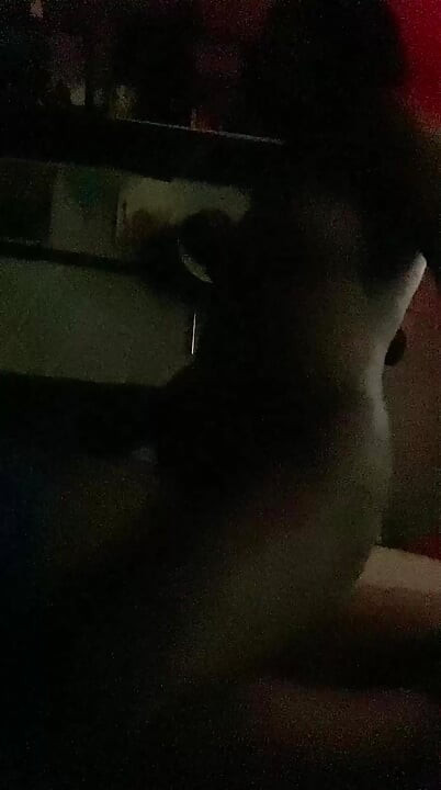 Masuk ke kamar, tanpa sensor karena gelap