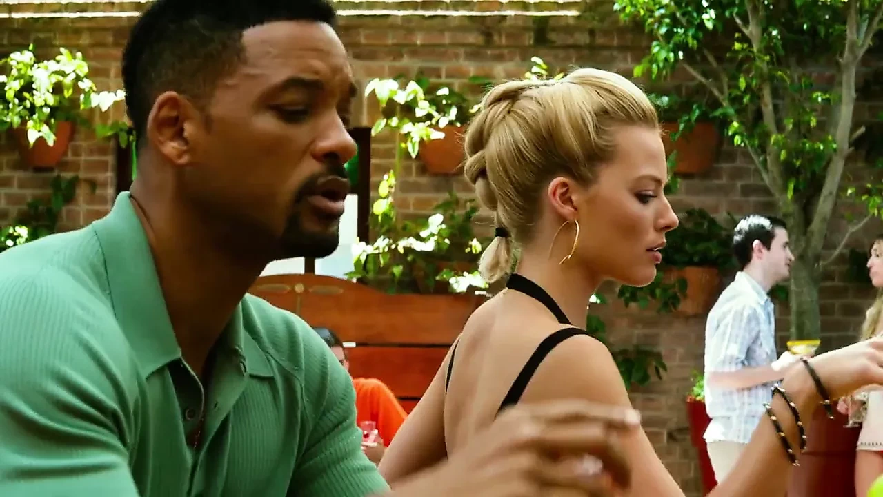 Margot Robbie裸体和性爱场景与特写