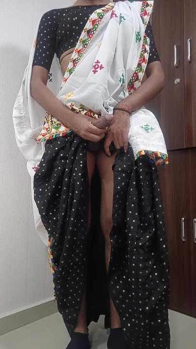 Wear ghaghracholi and do mastrubation
