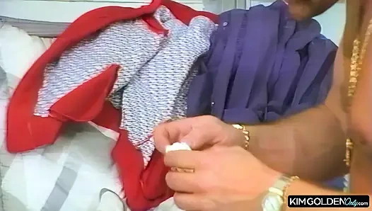Heisser Sex mit goldener Schoenheit