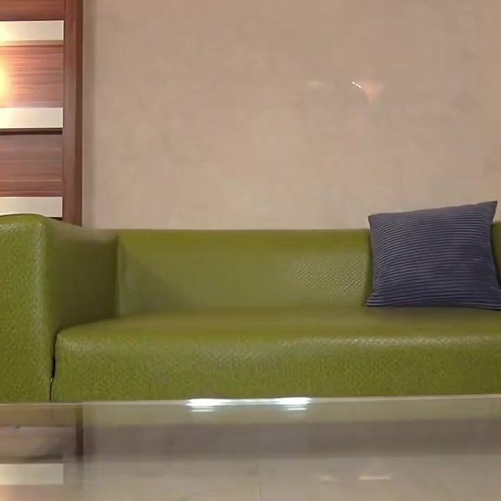 G-cup baştan çıkarıcı liderlik yapıyor, arzuyla dolup taşan son derece samimi bir canlı seans