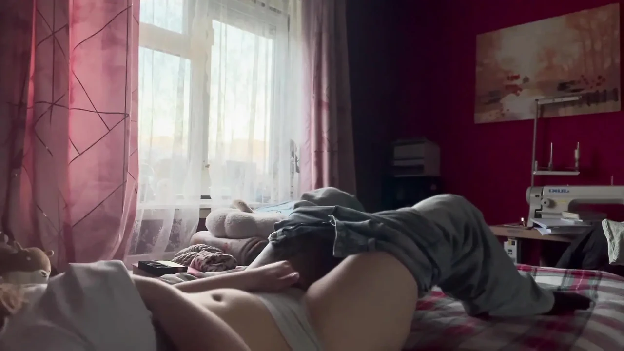 Naughty Girl Gets Bored and Starts Masturbating