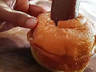 Ο καλύτερος αυνανισμός του σπέρματος πορνό τροφίμων Papi Toms με ντόνατς