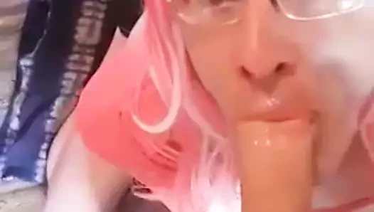 Kadın kılıklı ibne döl sürtüğü