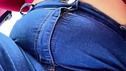 Kompilasi gadis gemuk latina pantat montok lagi asik kentut