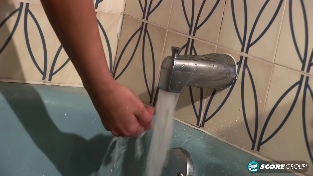 Bailey Brooks: Time to Wash Them Stockings