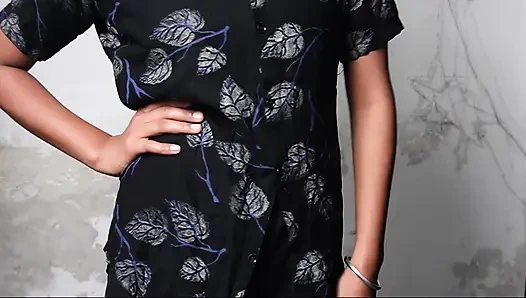 Gadis kampus India berkencan dengan seks viral