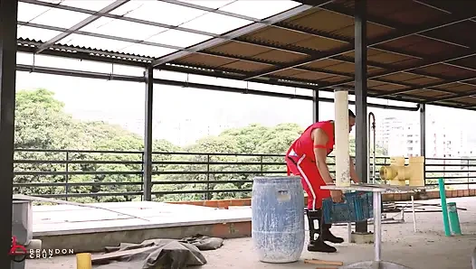 A BBC Construction Worker Inserts His Large Penis Into His Busty Boss on a Terrace - Brandon Cruz & Mariana Martix