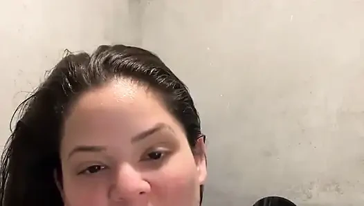 Live-Stream mit Dani Valentina