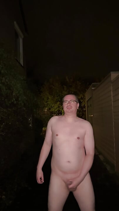 Svršavanje na kiši vani