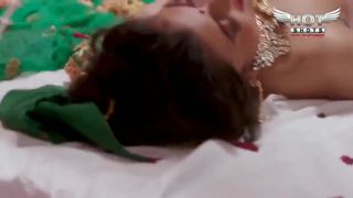 Fată hindusă sexy în prima noapte cu iubitul ei musulman Abdul