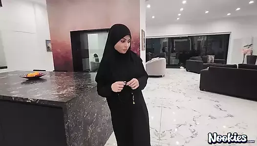 Crystal Rush to Judgement a Hijab Story - Nookies