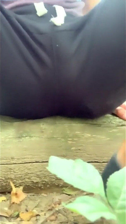 Twink Farts Long Loud and Wet - Outdoor