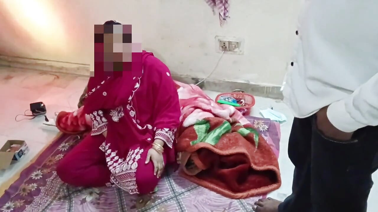 Indian desi wife deepthroat closeup blowjob hairy cock sucking