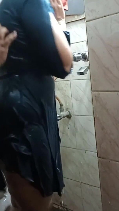 Thrilling moment from "Desi couple's bathroom sex video while bathing together"