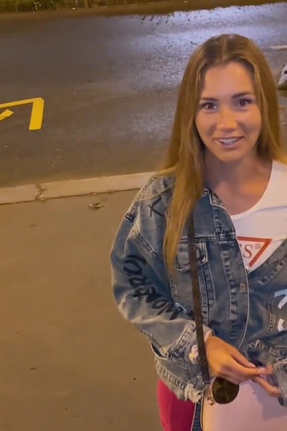 Blowjob on the Street of Budapest
