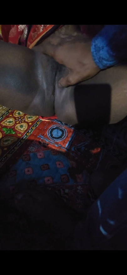 Fingering-ul noii bhabhi, urmărește live | Clip 3
