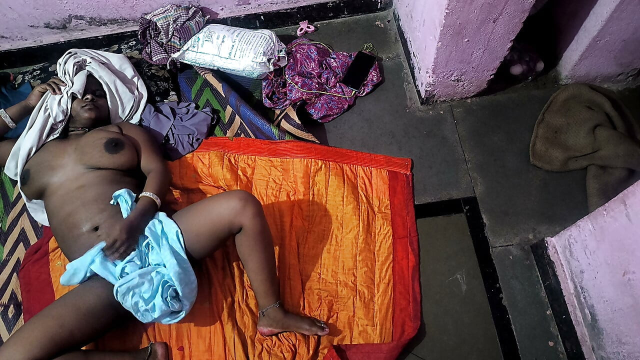 Baap ne sauteli beti ko jabbardasti chod diya