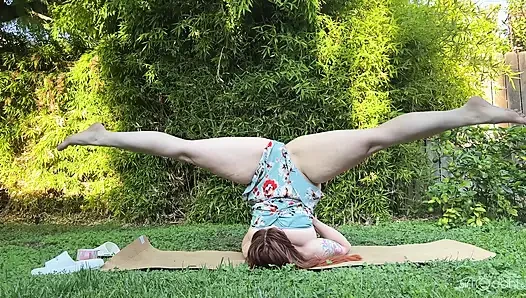 Solo-yoga im freien