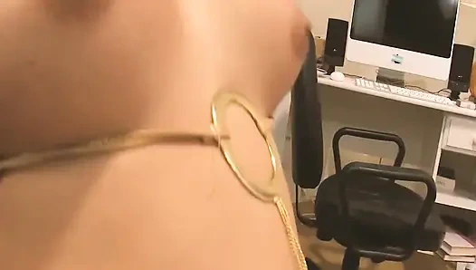 Orientfuckers sahnesi iç çamaşırlı 4 Asyalı genç kız evde arkadaşıyla seks yapıyor