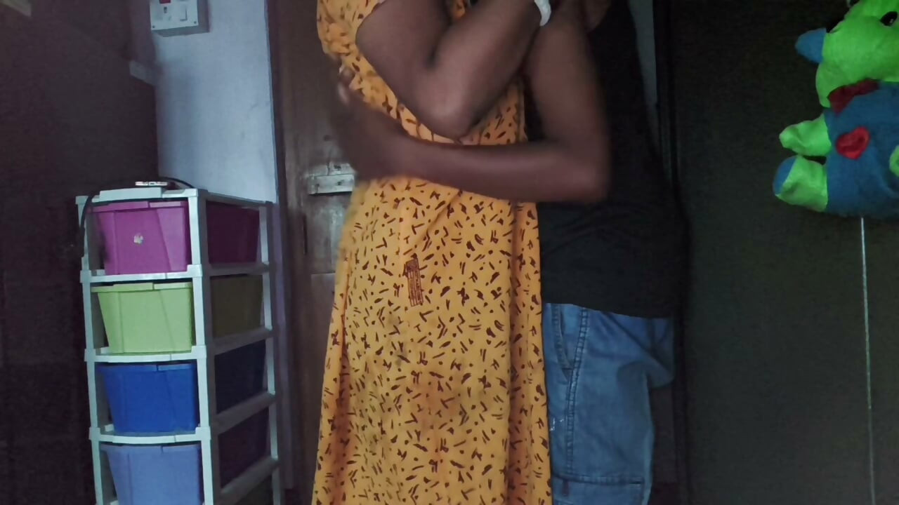 Village Deshi bhabi Hot sexy sex in home