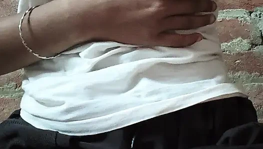 Kız arkadaş büyük yaraklı erkek arkadaşı tarafından sert sikiliyor