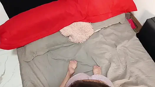 Горячая MILF возбуждена из-за своего пасынка