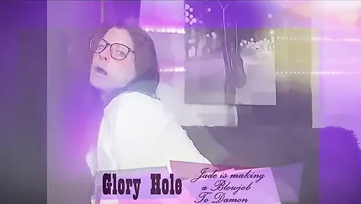 Gloryhole jade lagi asik nyepong damon