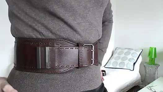 Примерка ремня в гостиной, часть 2, леди Виктория Валенте