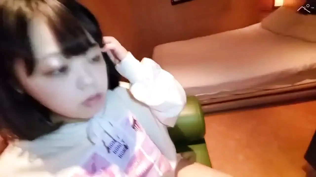 Asian Angel 18302