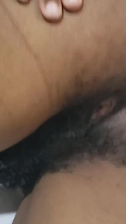 Rekaman seks istri hot dengan memek berbulu dan berbulu dientot habis-habisan | Klip 2