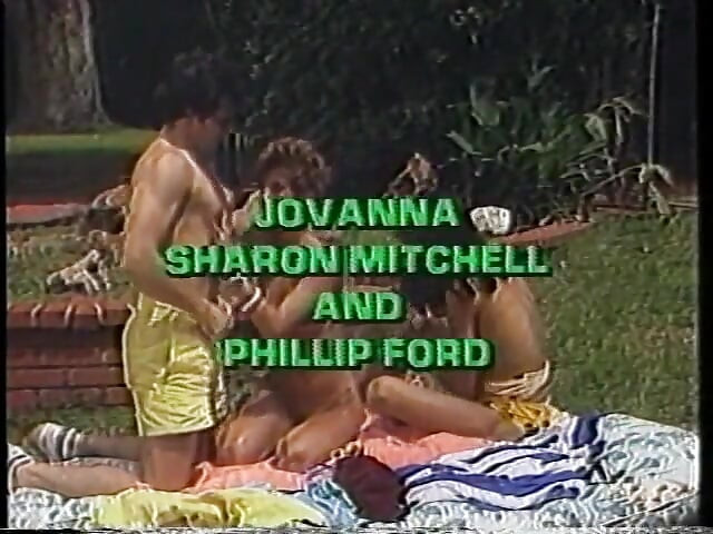فحل عتيق يحصل على الديك امتصاص ومارس الجنس من قبل ترانزيستور وقحة قصيرة الشعر