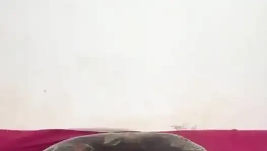Istri kitty Indiaku yang masih muda pamer memeknya dipijat dan dientot habis-habisan sama lovense full horney