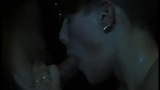 Gece geç saatlerde sikiş deliği grup seks partisi