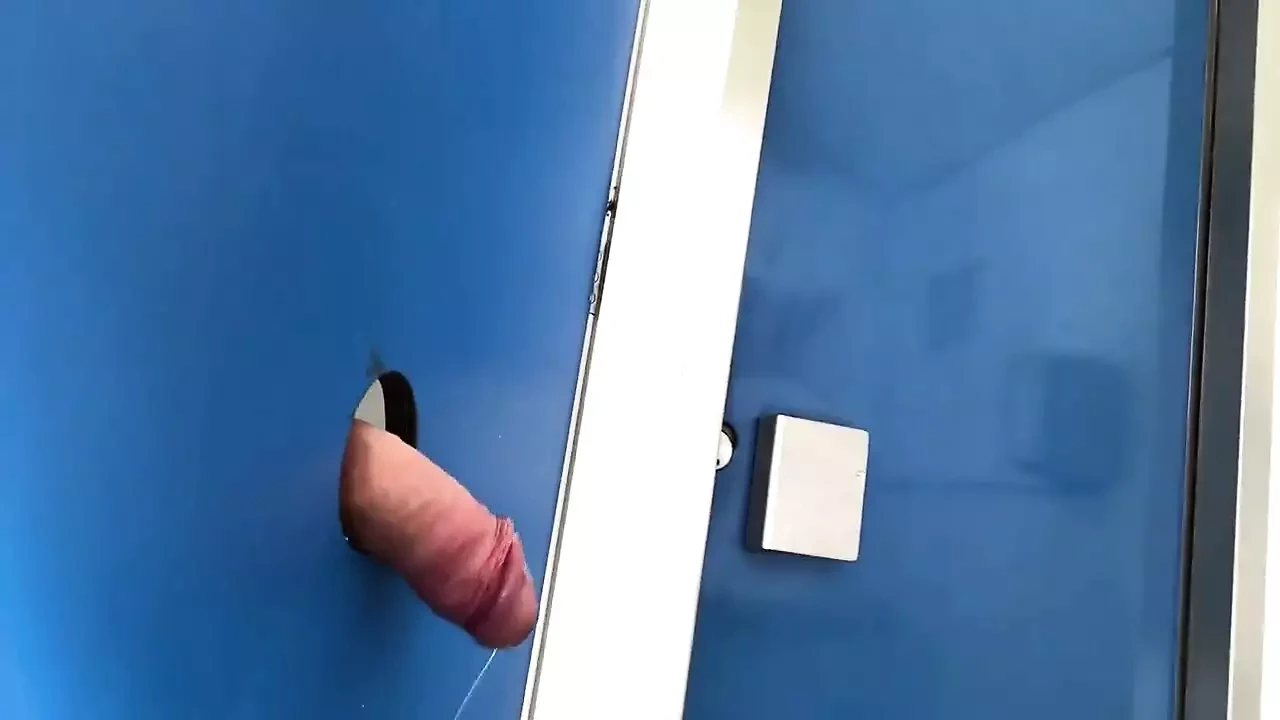 Risky Public Handjob – Real Public Glory Hole