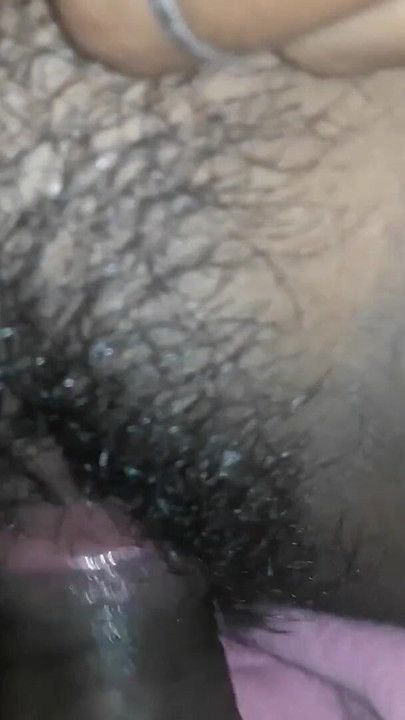 Velkolepý okamžik od "indické bhabhi frist time sex her debor celou noc"